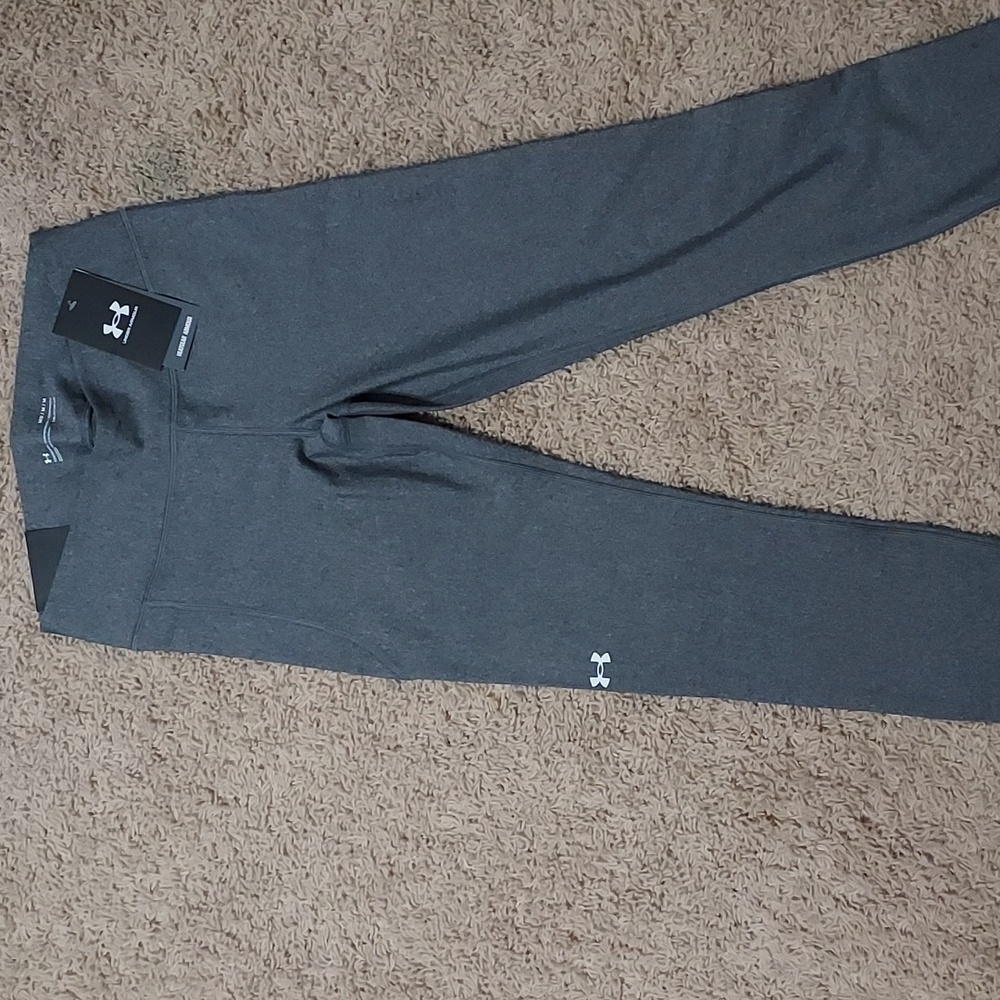 Under Armour headgear leggings